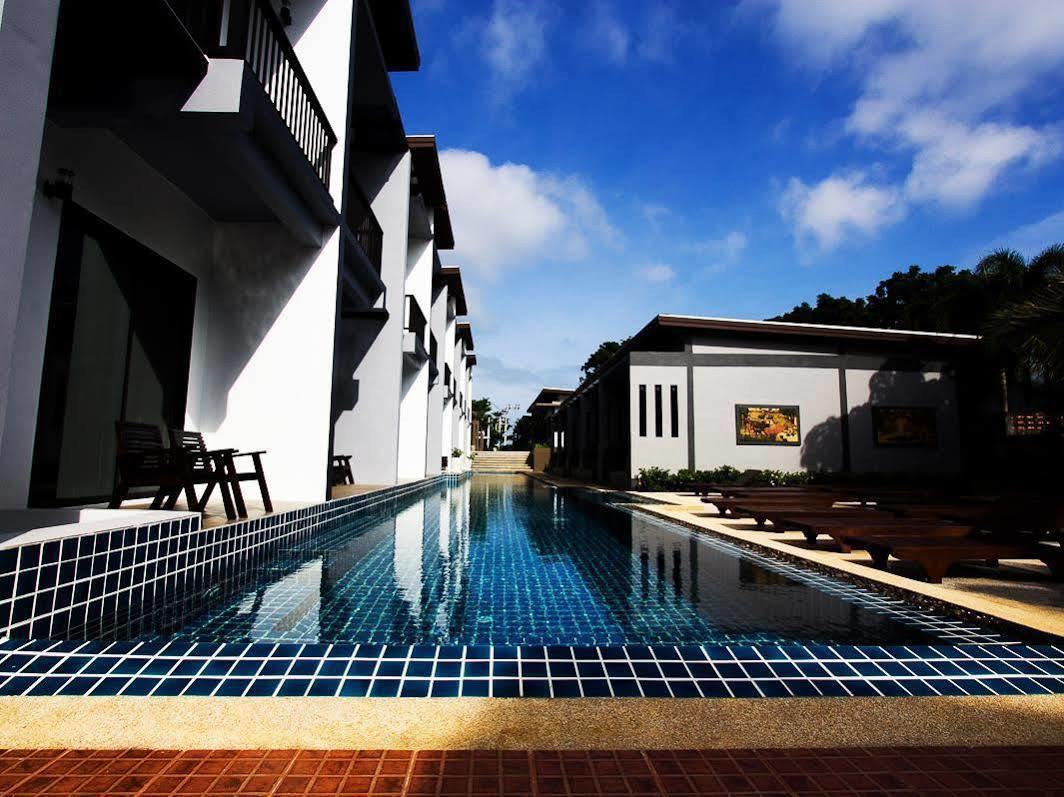 Alphabeto Resort Nai Harn Exterior photo